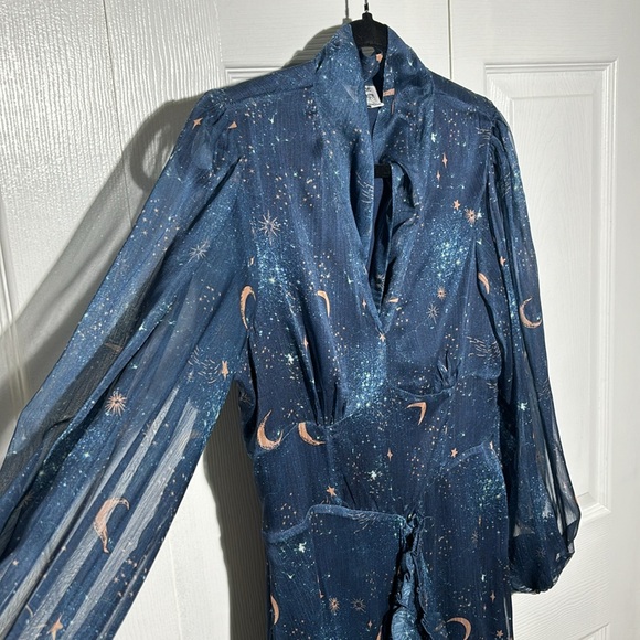 Unique Vintage polyester maxi dress in blue - Picture 4 of 7